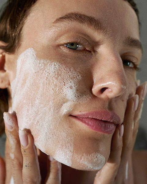 Aloe & Lactic Acid Clarifying Mousse Cleanser